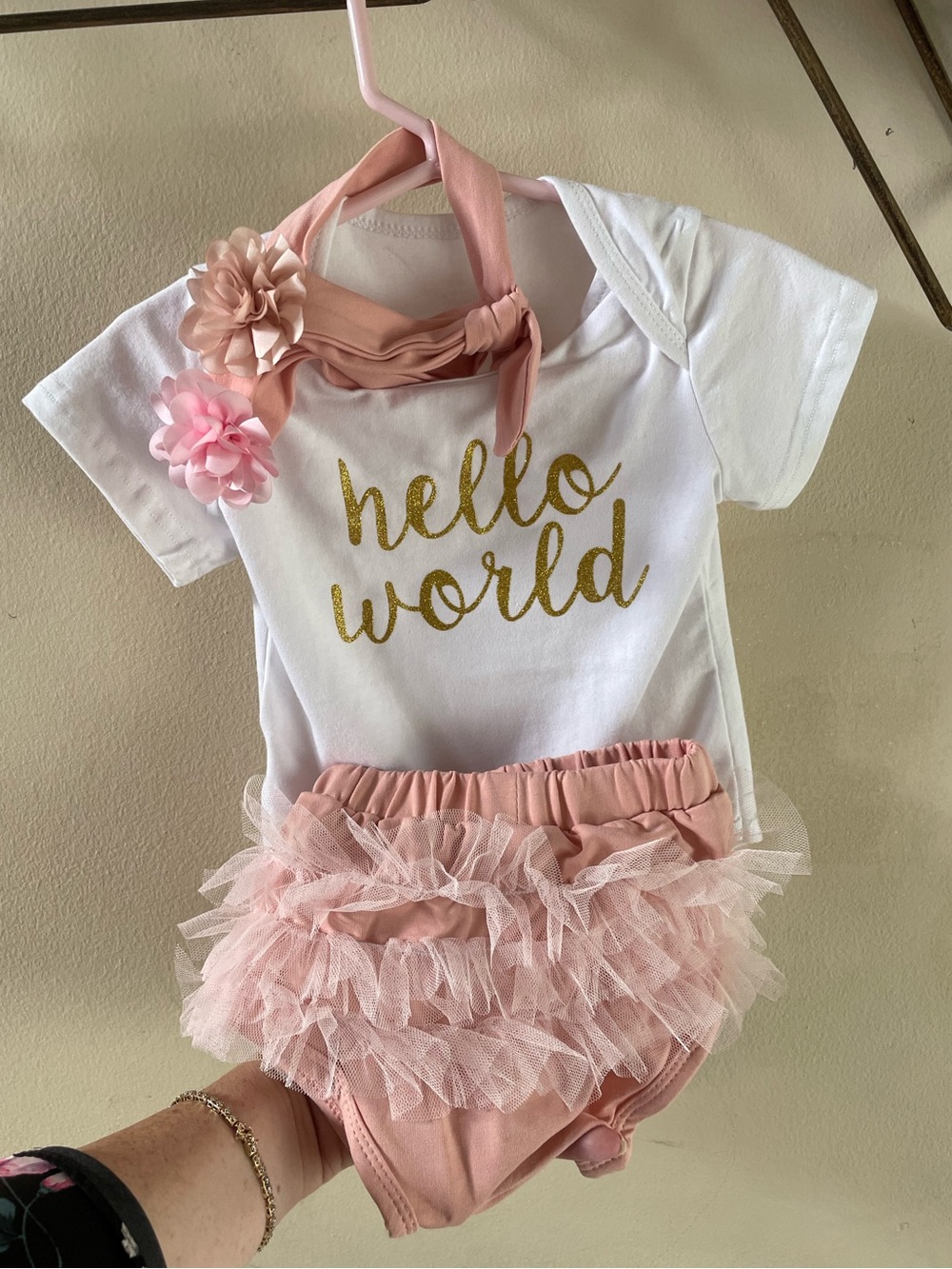 Hello World Pink Ruffle Baby Set Girls' Outfit size 3-9 months